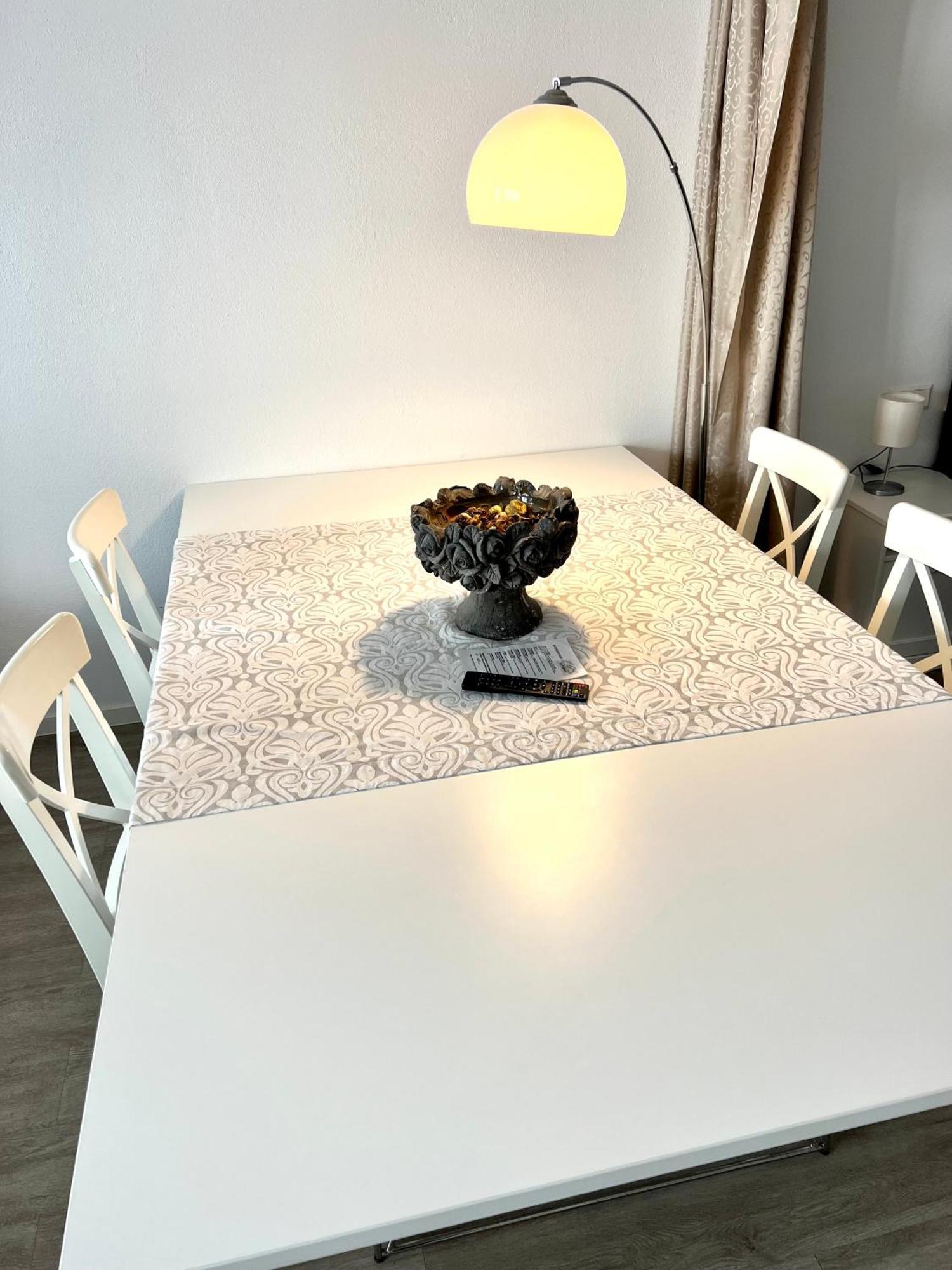 City Appartement Kueche,Bad, Parken Im Zentrum Von Ravensbourg Extérieur photo
